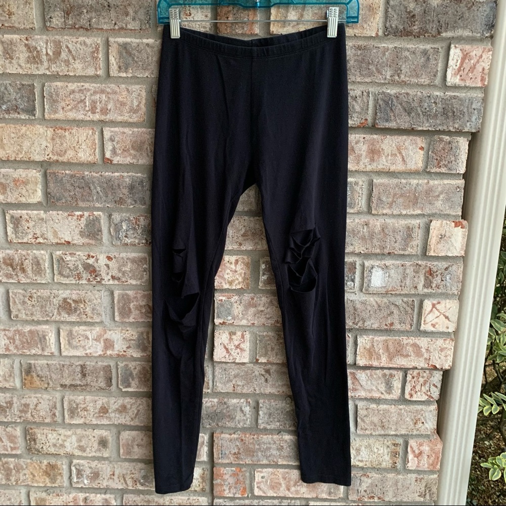 🍒💣 Punk inspired black leggings